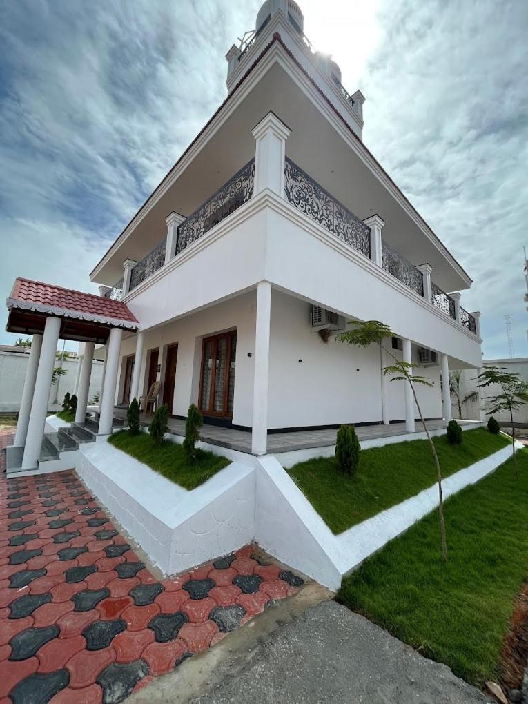 Grb Resort Tiruchchendūr 外观 照片