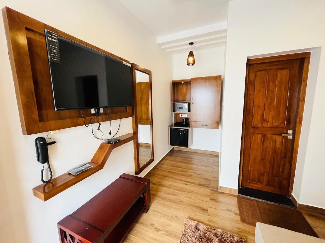 Grb Resort Tiruchchendūr 外观 照片